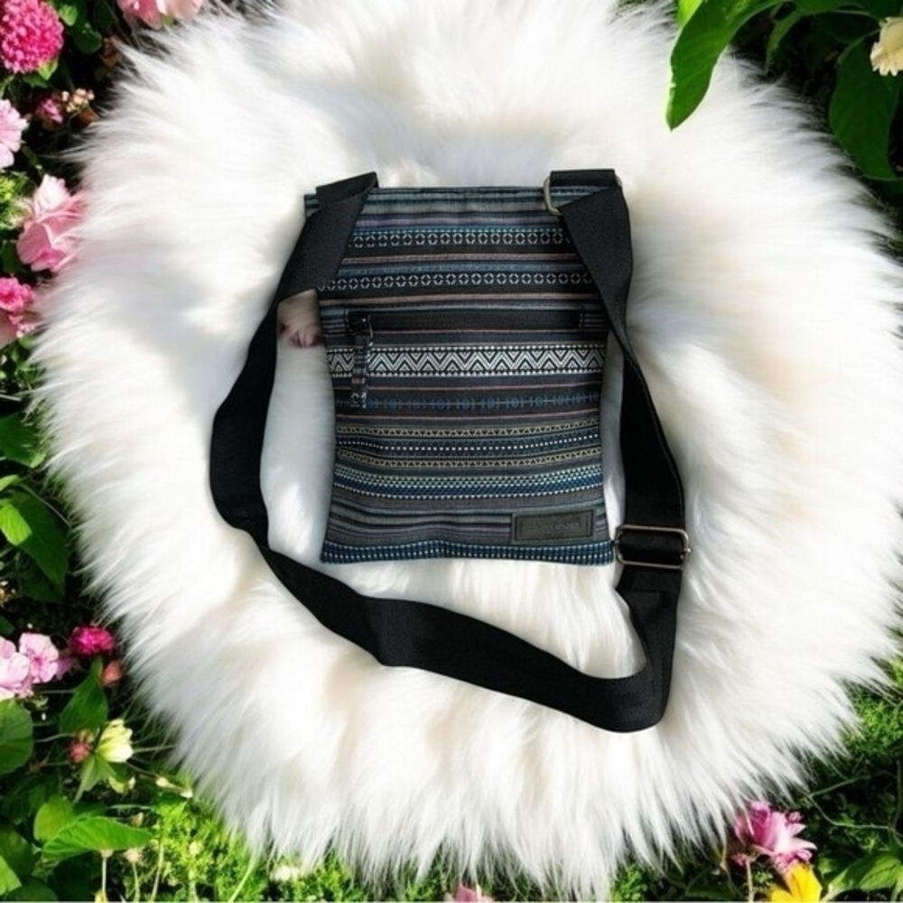Dakine Jive Crossbody Bag Multicolored Canvas Hobo Shoulder Purse NWOT